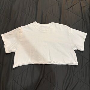white cropped tee